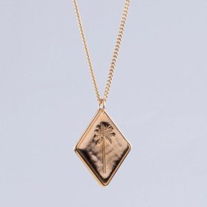 savage isle 18k gold plated necklace